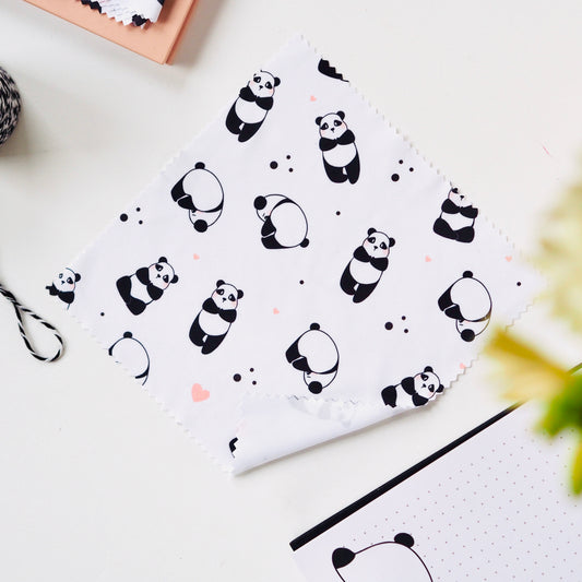 Pandás szemüveg törlőkendő