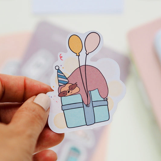 Szülinapi lajhár matrica